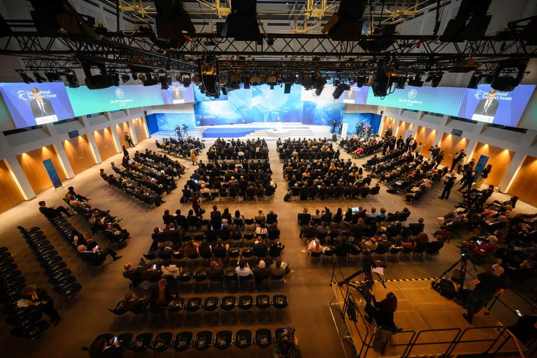 ERBEN_Languages's tweet image. It was a great honour to provide simultaneous interpretation at the world’s largest gathering of transport ministers, with more than 60 countries reflecting on the role of transport enabling sustainable economies. 🌎
#1nt #multilingualism #InternationalRelations #diplomacy