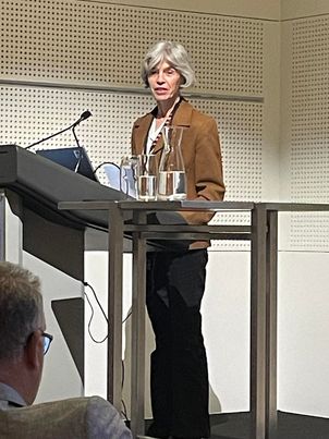 BorutRoncevic's tweet photo. Commemorative session chaired by ISA president
@hanafi1962 to honour the memory and legacy of Margaret Archer (1943-2023), a monumental figure of sociological theory and the first female president of
@isa_sociology. It was a beautiful and also a bit emotional event. #ISAWCS23 https://t.co/fdMv8WRUFB