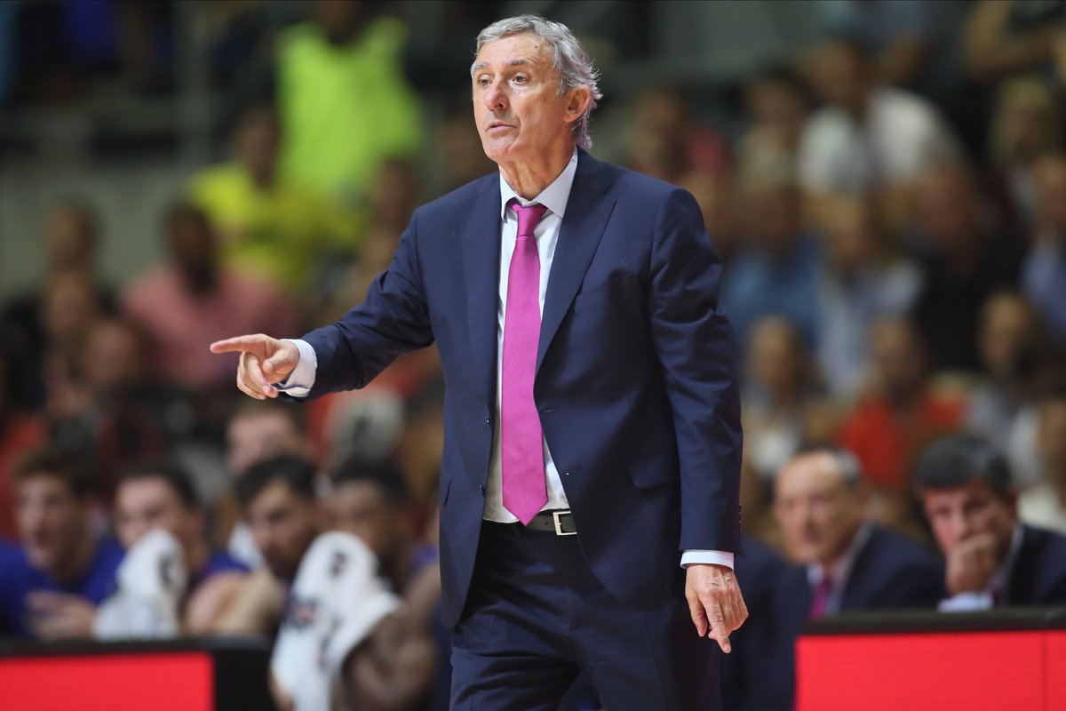 Basket ADN (@basket_adn) on Twitter photo «Los buenos saben que para ganar deben trabajar a fondo. Solo los mediocres quieren ganar sin entrenarse mucho»
— Svetislav Pešić. «Los buenos saben que para ganar deben trabajar a fondo. Solo los mediocres quieren ganar sin entrenarse mucho»
— Svetislav Pešić.