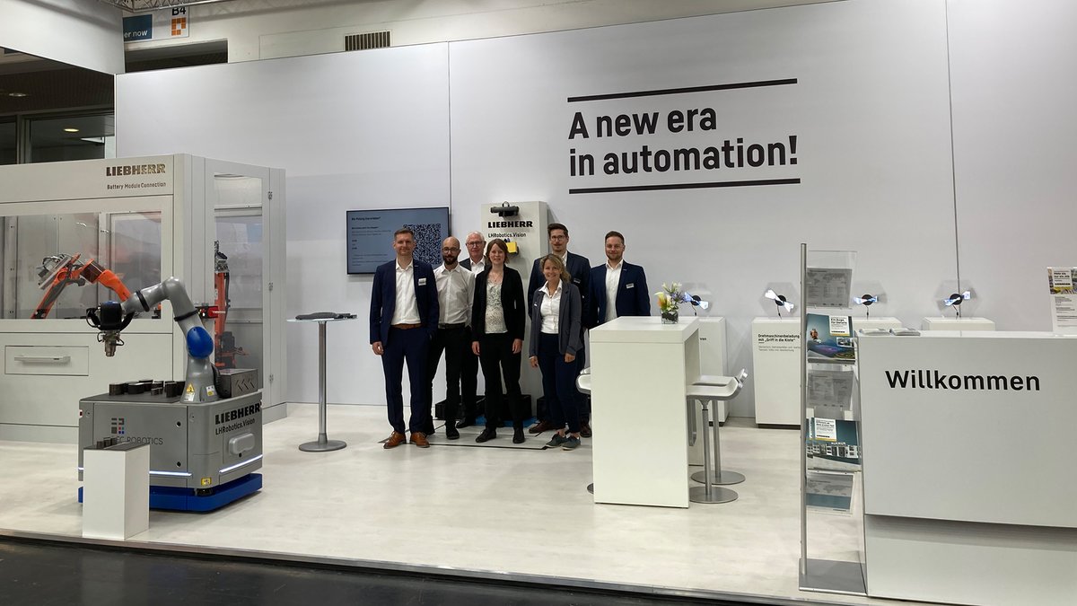 LiebherrGearTec's tweet image. 🌟 Join us at @automaticafair in Munich! Discover collaborative cobots, workstations, Kostal cell, and battery handling solutions. Visit booth 101 in hall A4 for expert advice. Don&apos;t miss this opportunity! 🚀 #automatica #automation #Liebherr