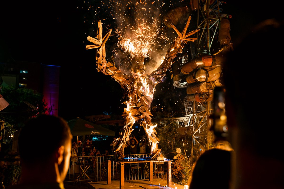 wuestenigel's tweet photo. Arrrr, two days of @PIRATESummit ahead. It's one of the most unique event experiences in Europe, and people are raving about it. 

This year it’s going to happen one last time and ends with an epic Last Burn! Reach out if you are going to be there too. 

#PirateSummit #LastBurn23 #dc