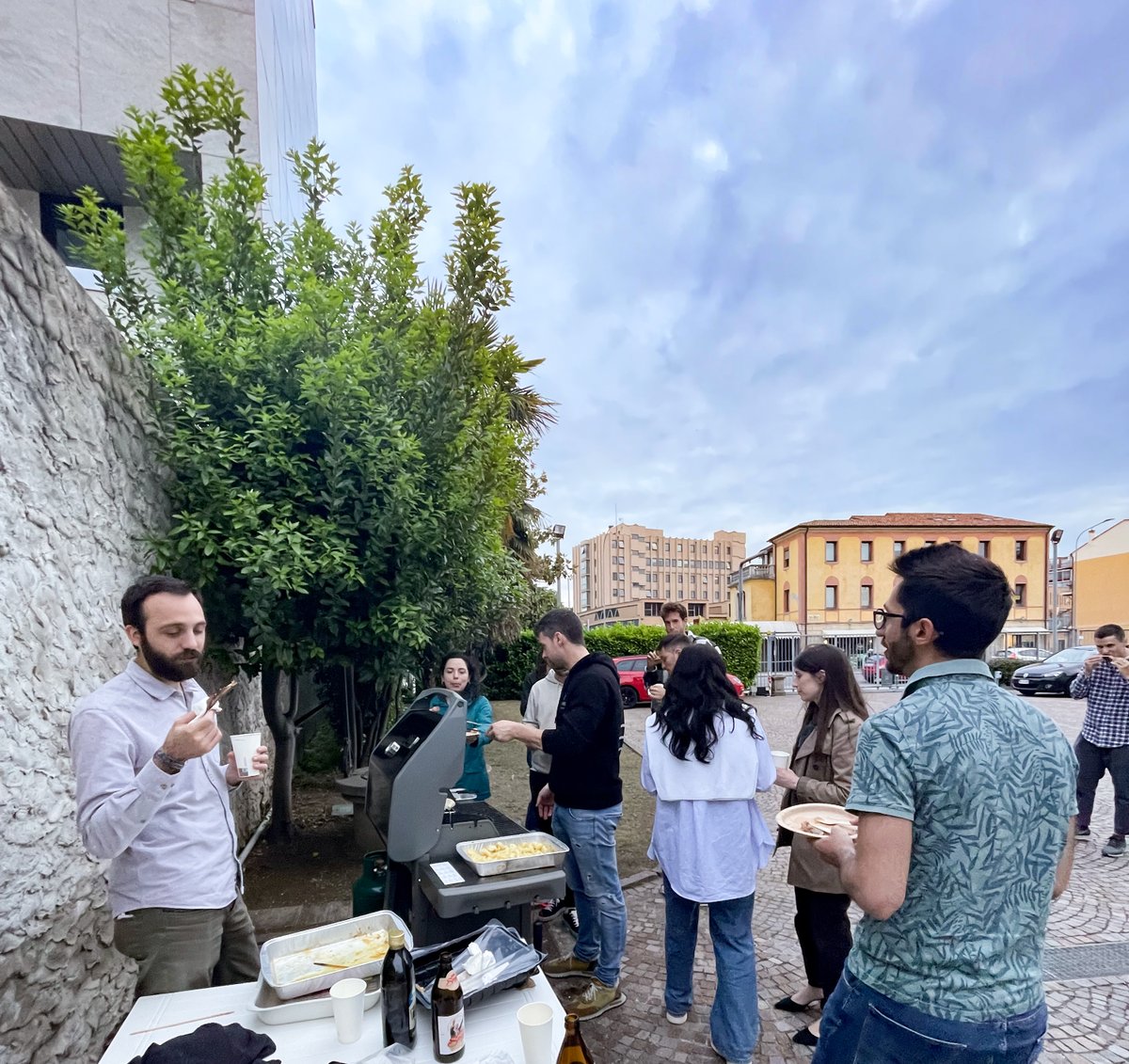 NewtwenTech's tweet photo. Here's to our incredible team, our extended family, and the thrilling adventures that lie ahead! Let's continue to inspire, support, and empower one another as we create a future that surpasses our wildest dreams. 🚀👏
#weareourpeople #newtwen #family #teamwork  #StartupLife #BBQ https://t.co/hbvqvA1cff
