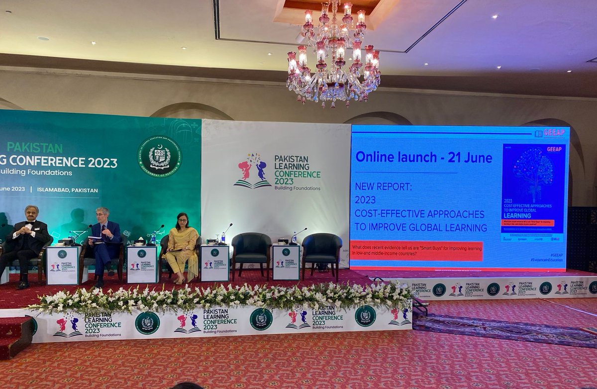GEEAP_'s tweet image. Great to see the #GEEAP mentioned at the #LearningConferencePK. 🇵🇰 Mark Herbert, @BritishCouncil, shared the latest GEEAP findings from the new &quot;Smart Buys&quot; report, which provides cost-effective approaches to improve global learning. 🌍Full report: documents.worldbank.org/en/publication….