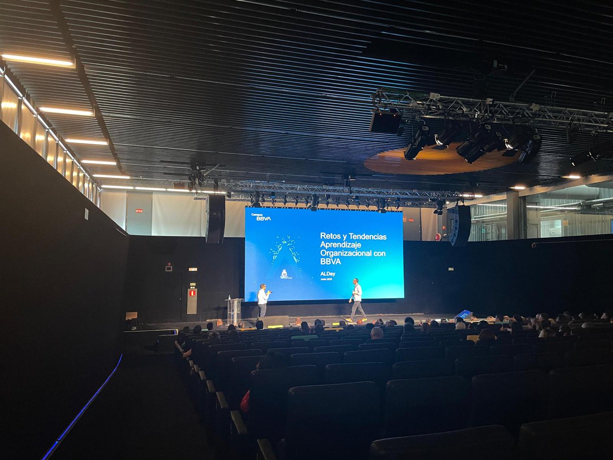 netmind_es's tweet photo. 📣Keynote #ALDAY2023 con @aleixpalau CEO de Netmind y Javier Pérez Global Head of Digital Transformation University en @bbva, nos hablaron sobre los “Retos y tendencias en el aprendizaje organizacional con BBVA”.
Ahora es tiempo de un café☕y #networking https://t.co/vfeAvL0tMp