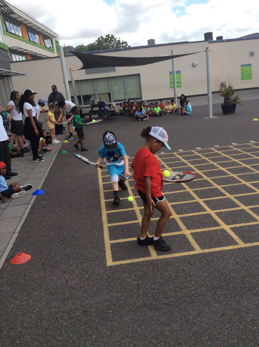 Foxfield Maple Class tweet media