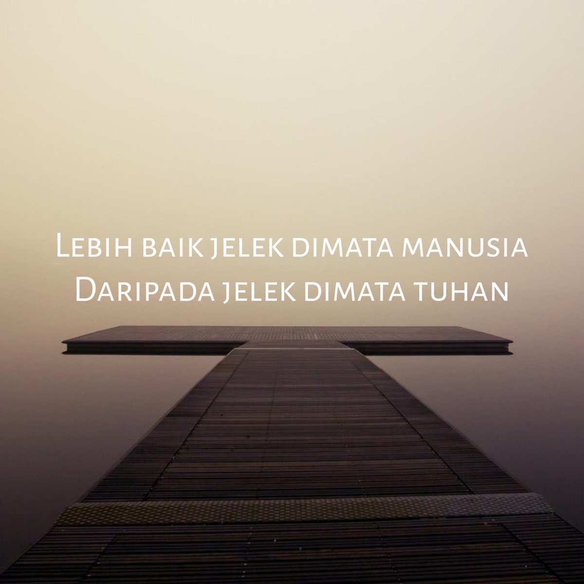 Jangan lupa bersyukur
#katakata #quotes #FYP #bersyukur
