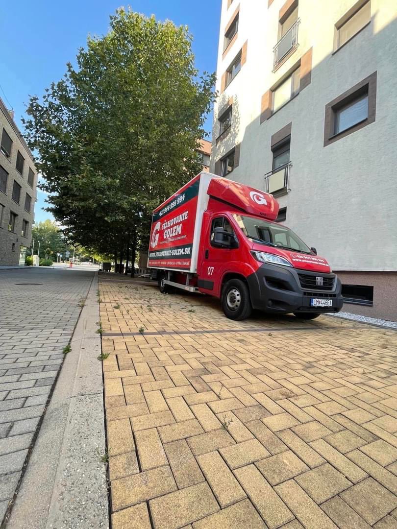 Sťahovanie GOLEM - moving services & storage tweet media