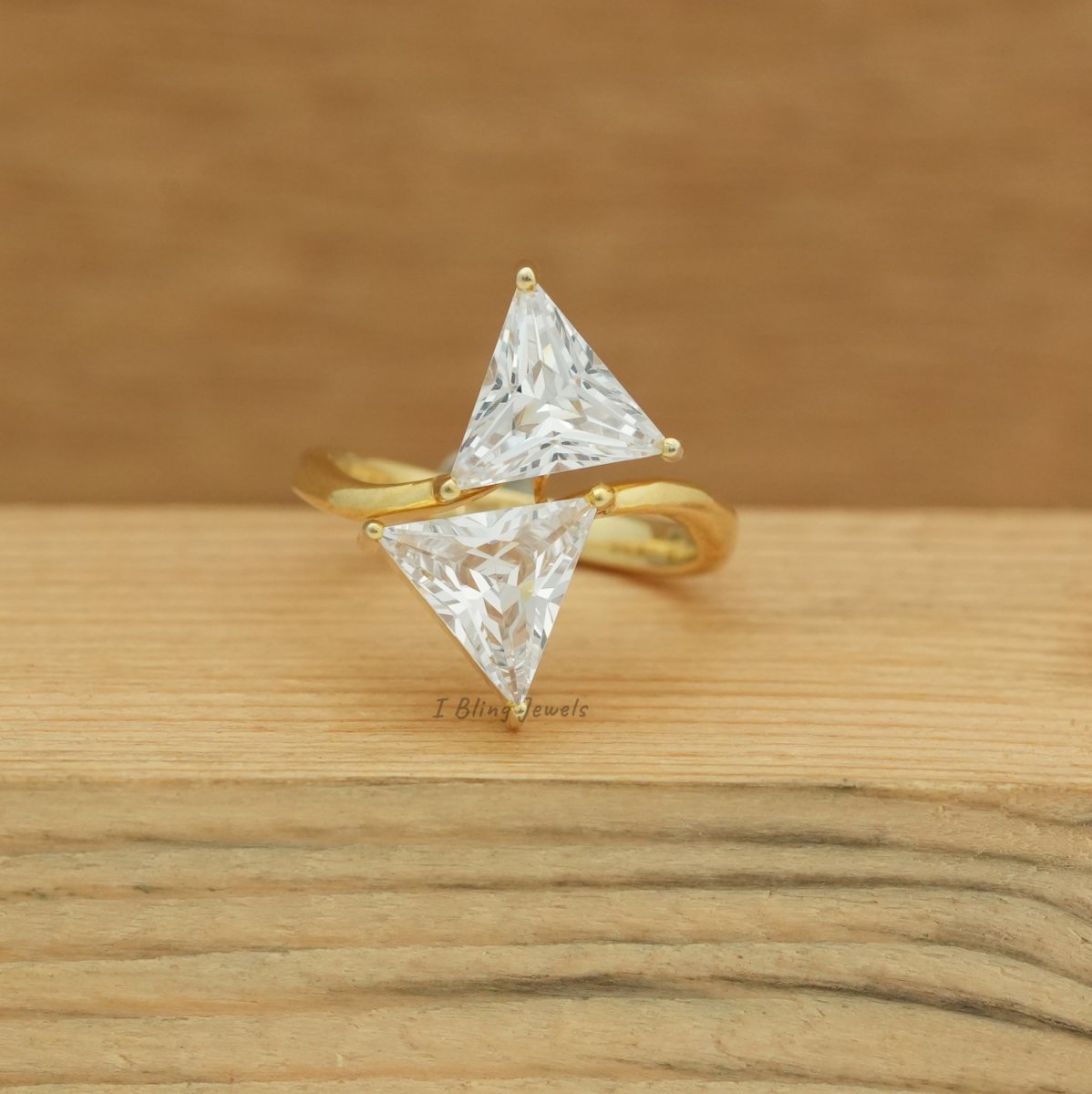 Triangle Cut Moissanite Two Stone Ring💍

🛒Product Link: etsy.com/listing/135921…

#moissanite #moissanitering #engagementring #weddingring #anniversarygifts #promisering #proposalring #bridaljewelry #weddingjewelry