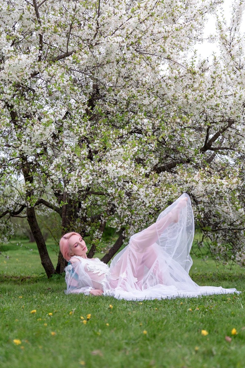 🌸 welcome to my blooming forest 🌸
3 days left to get this set on my support platforms. 

Also I'll post some new materials till the end of this month. New backstages, wip photos and a planned cosplay test... 🤫

Ph: @freim_48

#outofcosplay #modeling