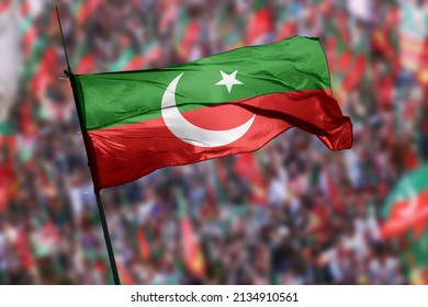 Muzafarthoughts's tweet photo. #پی_ٹی_آئی_جھنڈا_لگاؤ_مہم https://t.co/QXxsVx7tOP