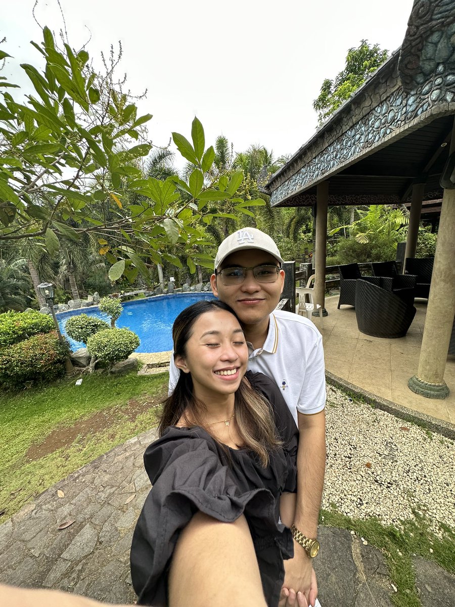 Meineeerd's tweet photo. Late appreciation post para po sa aking mahal. Thank you for making my day special ❤️ I LOVE YOU 😘🙊🙈 https://t.co/xpFAaiqf20