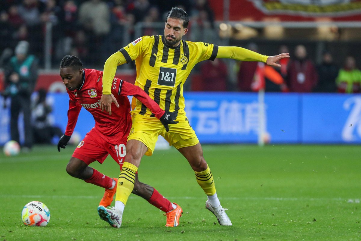 santynoop's tweet photo. @schwarzundgelb1 @Plettigoal @SkySportDE @picturealliance https://t.co/EFeLxJVENM