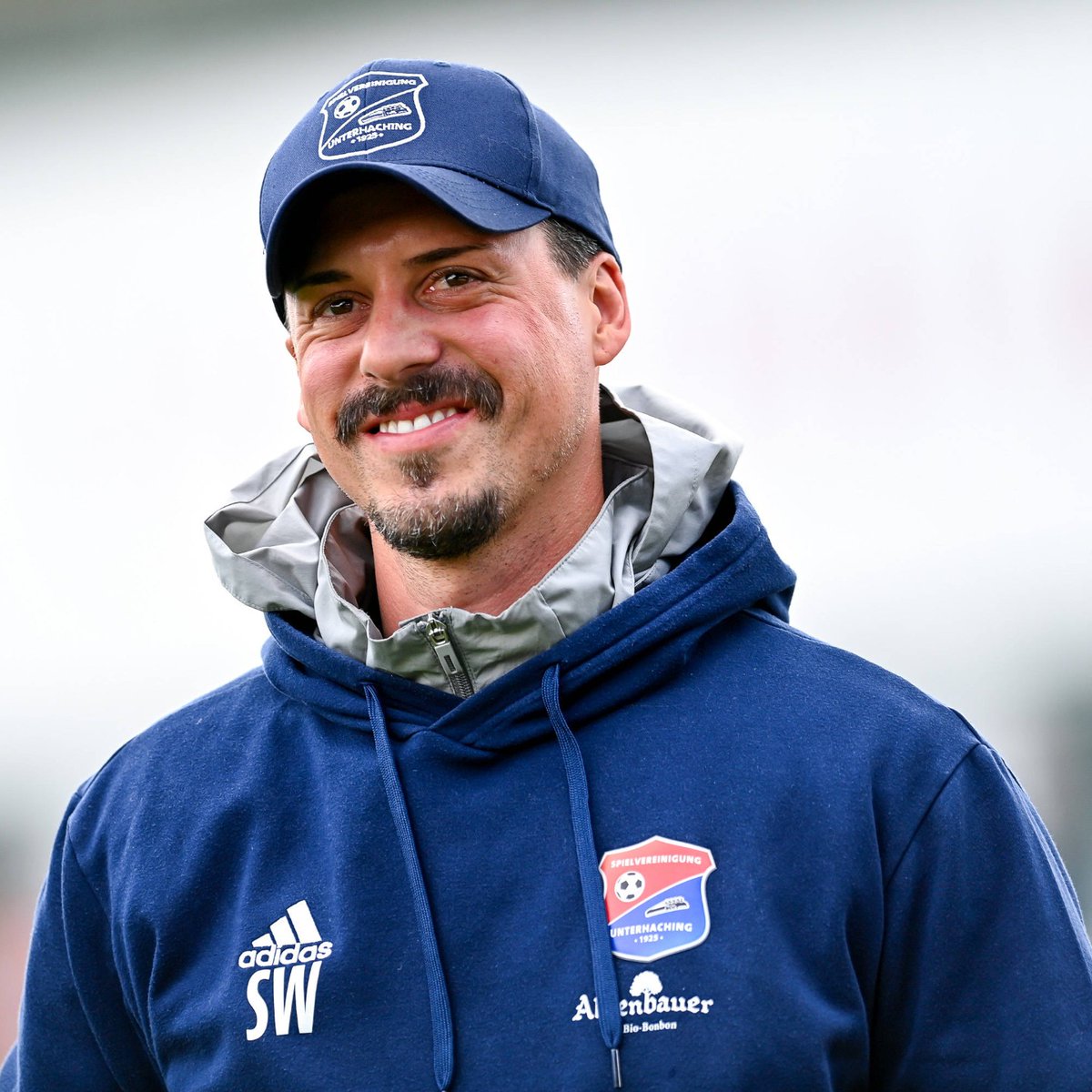 DFBNachwuchs's tweet photo. Danke Guido! 👏 #Streichsbier verlässt den DFB und wird zur neuen Saison Co-Trainer der @borussia. Für ihn übernimmt Hanno #Balitsch die #U18 als Cheftrainer. Sandro #Wagner wird Co-Trainer unserer #U20 💪
📲 Alle Infos: https://t.co/maE2Sat1b3
📸 DFB/Thomas Böcker, Imago https://t.co/pHqEG0xIVt