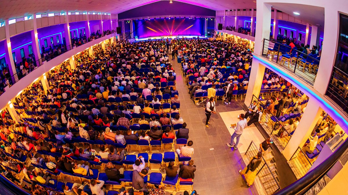 RevLucyNatasha's tweet image. 20,000 people gathered to hear about salvation. God wants you to be saved!

And he who wins souls is wise.  Proverbs 11:30

Jesus Christ is coming back again. Please tell somebody about it.
#WinningSouls 
#MakingDisciples 
#RaisingLeaders
#Oracle