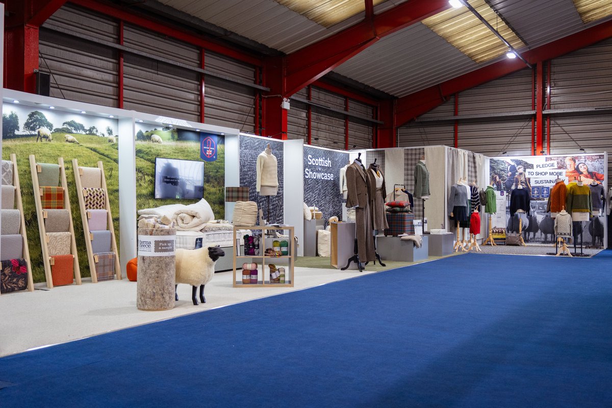 Exhibition stand designed for @britishwool for the #RoyalHighlandShow last week in Edinburgh!

What do yo think about this? ✍️

Click on the link in bio for more! 

#retail #exhibition #stand #style #design #exhibitionstand #britishwool #royalhighlandshow #edinburgh
