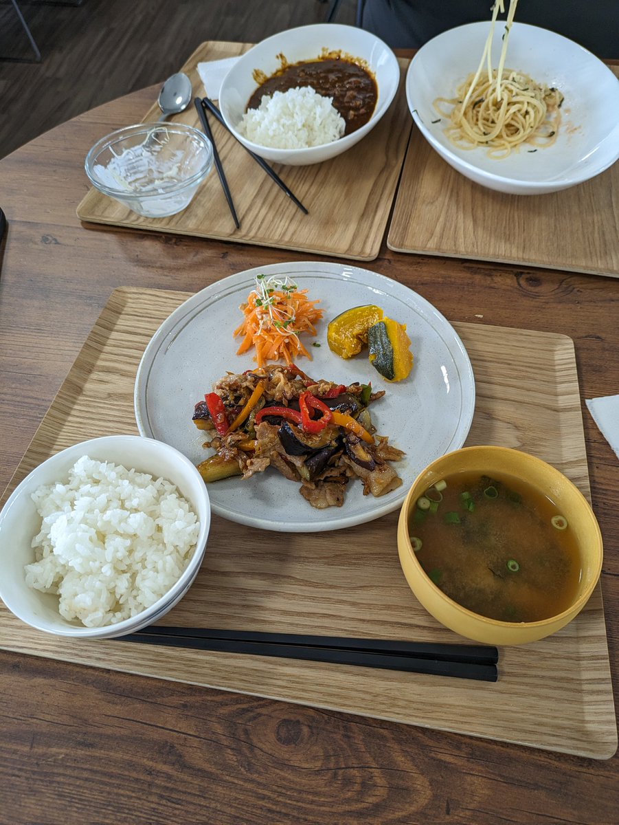 masumin411's tweet photo. 今日のおランチ♪
コンテ日吉の
RONTAさんに~(o´罒`o)
やっとご飯モノ食べれた(*꒦ິ³꒦ີ)
HAKKOUセット
美味しかった😋
女子向けランチですね❤
リーズナブルで
美味しい~セルフカフェ
です( ー̀֊ー́)و♡
#RONTA
#コンテ日吉
#函館市
#リーズナブル https://t.co/ub8fiP1EnT