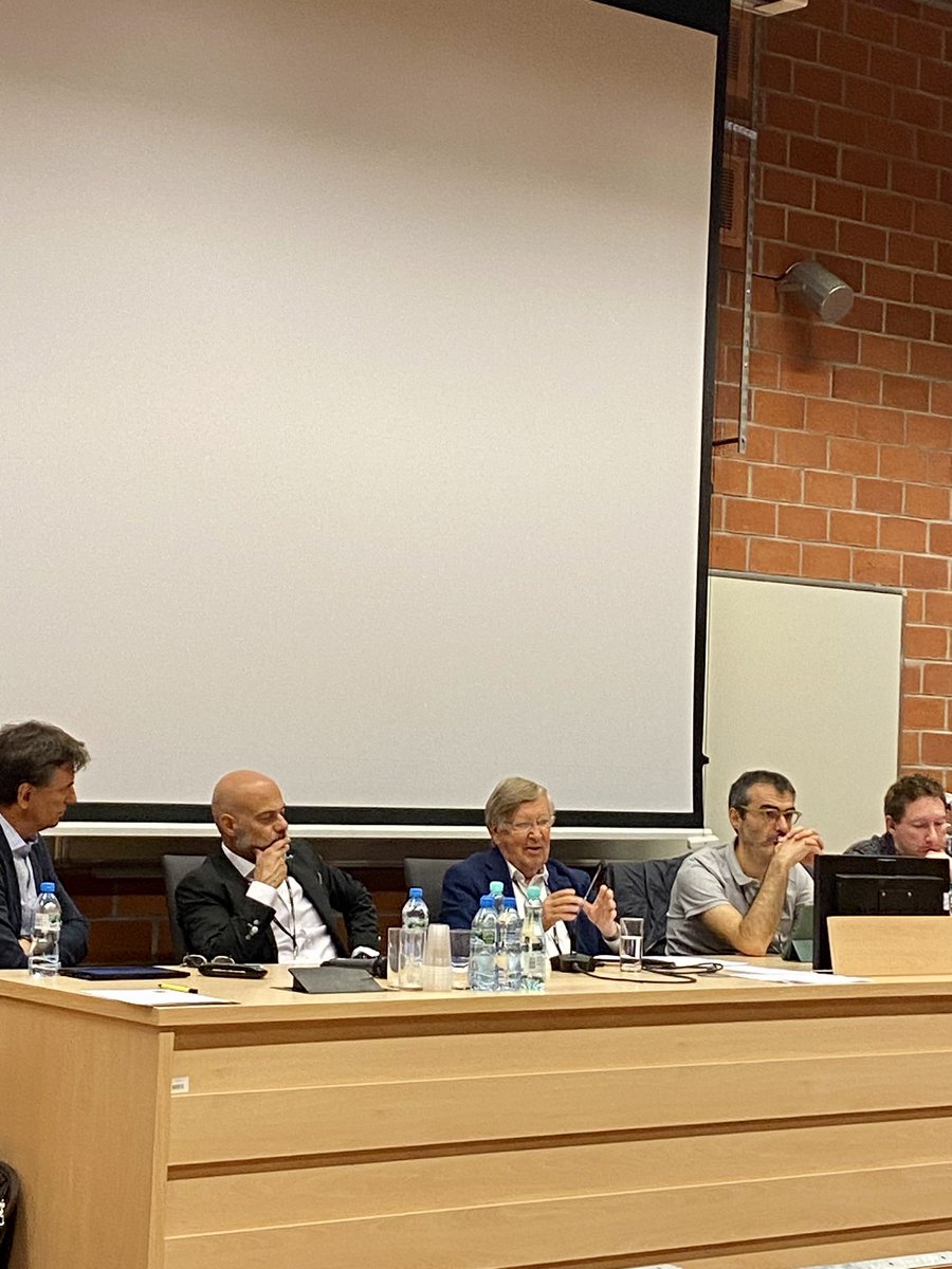 M_De_Falco's tweet photo. 2nd day at #LLRN6 in Warsaw with Prof #ManfredWeiss on #DecentWork in the #DigitalAge https://t.co/so9ffGdIq5