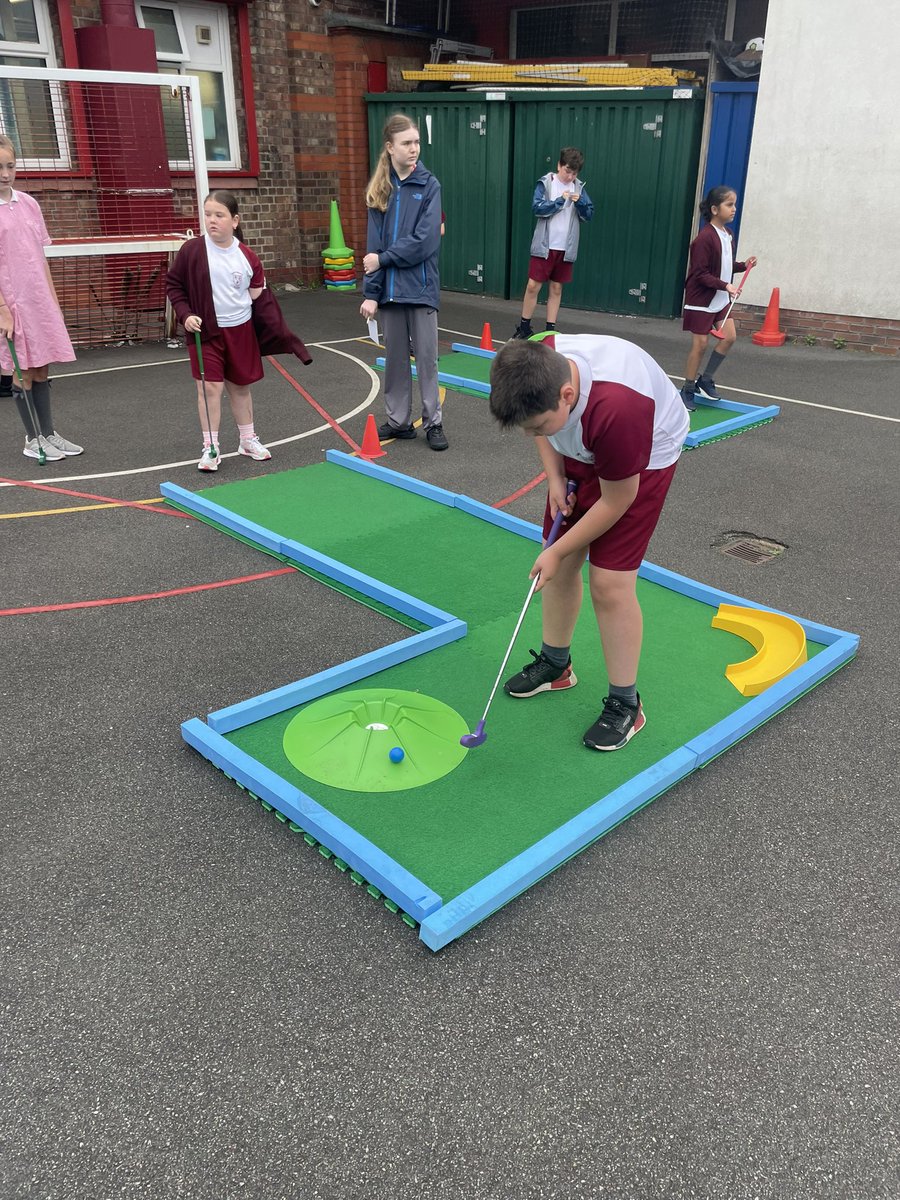 StCeciliascjs's tweet photo. Year 5 have loved crazy golf this morning. It’s great fun trying new sports. #StCeciliasPE #SportsWeek2023 @Liverpool_SSP @_SchoolGames @YouthSportTrust #golf 🏌🏽‍♀️🏌🏽‍♂️⛳️ https://t.co/TaWpVDxROQ