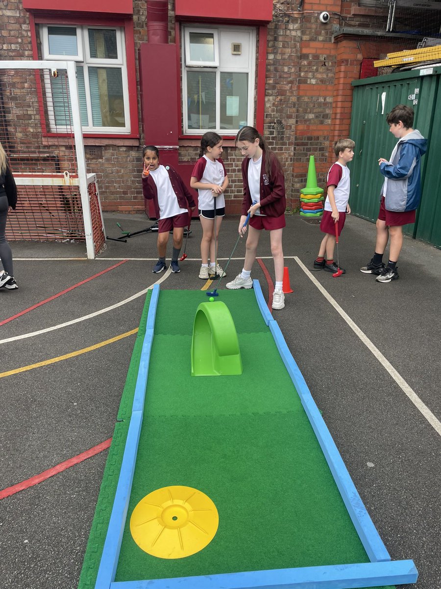 StCeciliascjs's tweet photo. Year 5 have loved crazy golf this morning. It’s great fun trying new sports. #StCeciliasPE #SportsWeek2023 @Liverpool_SSP @_SchoolGames @YouthSportTrust #golf 🏌🏽‍♀️🏌🏽‍♂️⛳️ https://t.co/TaWpVDxROQ