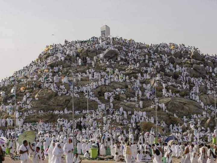 ScreenMix's tweet photo. في يوم عرفه :

"اللهُمَّ العوَض الجَميل بعدَ الصَّبر الطويل، اللهمَّ جَبْرًا لقلوبنا واستجابةً لدعائنا، اللهُمَّ دَرْبًا لا تضيق به الحياة، وقلبًا لا يزول منه الأمل، وفرحة لا تذبل ولا تموت أبدًا."🖤 https://t.co/HxEuV2gBsg