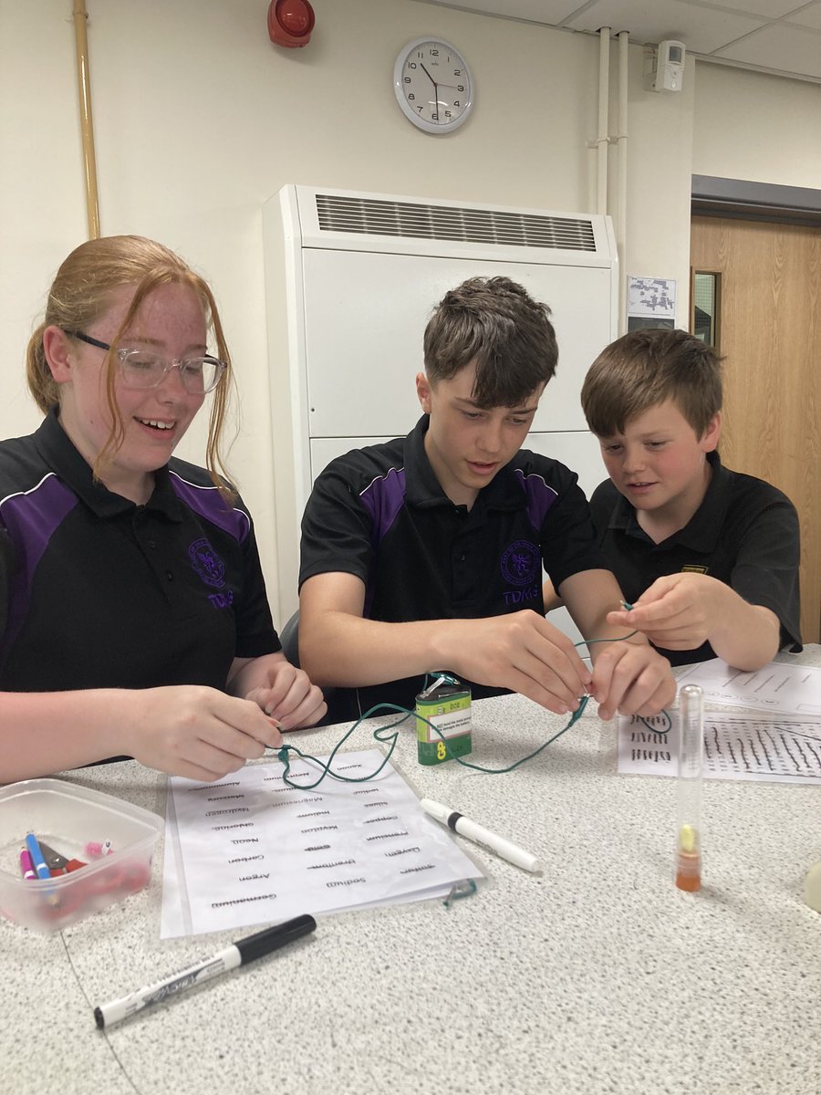 Am amazing bridges and escape room solutions happening in science with the Blackminster Middle School and TDMS Y8 students. Really impressive!