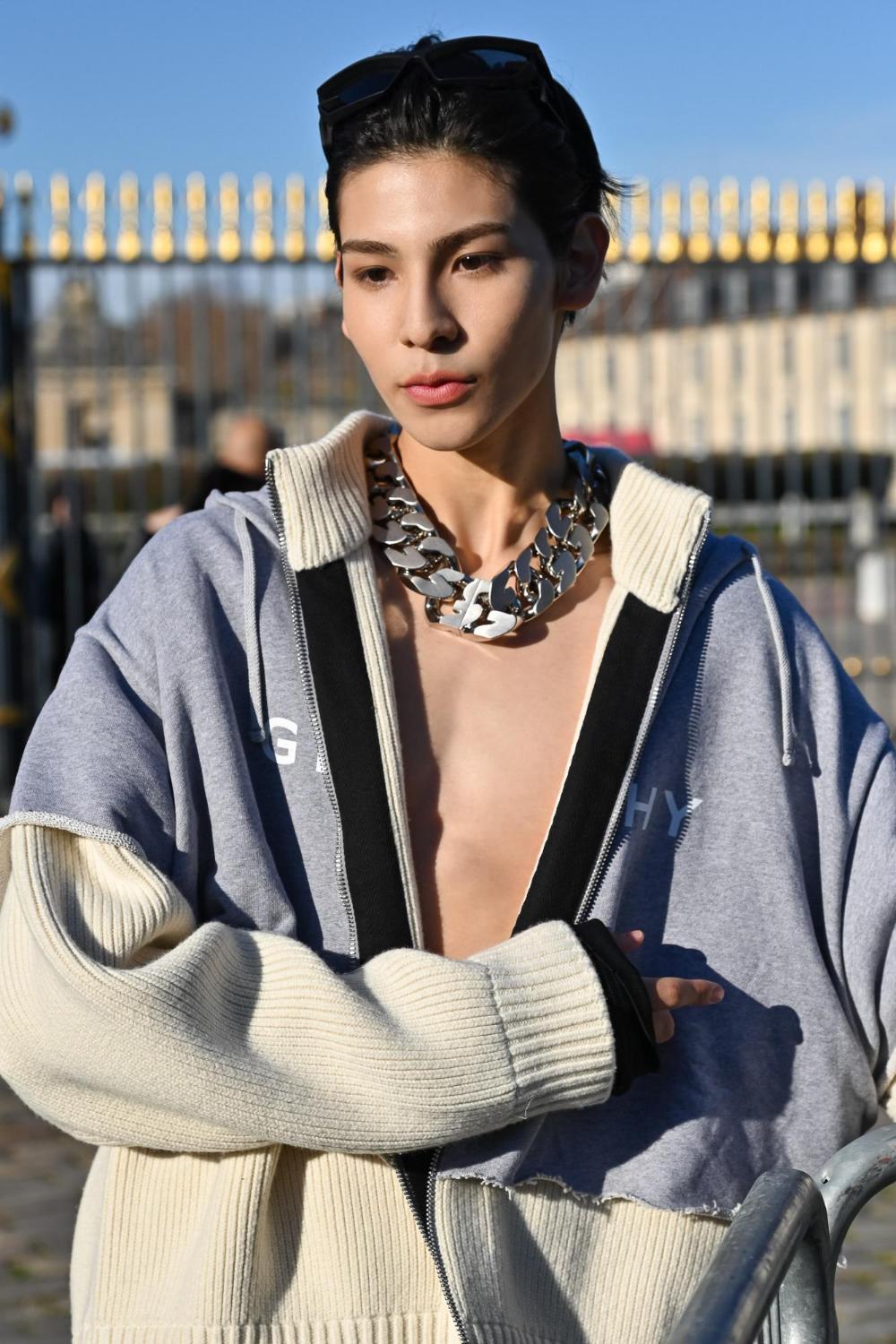 ピックアップ　ラウール FASHIONSNAP on X: 