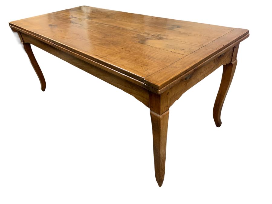 AntiqueTables1's tweet image. Look at this French extending cherrywood farmhouse table Circa 1880 has original base and stands on beautiful cabriole legs. 

rb.gy/vl0ad

#antiqueextendingtable #extendingtable #antiquediningtable #antique #furniture