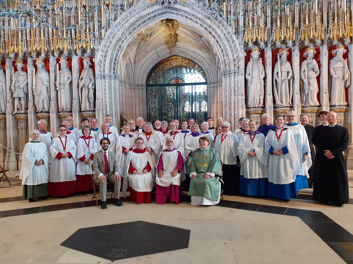 If you're a tenor or a bass, the Residentiary Choir need you!

Join us this August for the fantastic chance to sing in Salisbury and Bristol Cathedrals alongside 40 other auditioned adults. 

Sign up now ow.ly/rjUL50OXPzl

#RSCMCentre #ResiChoir