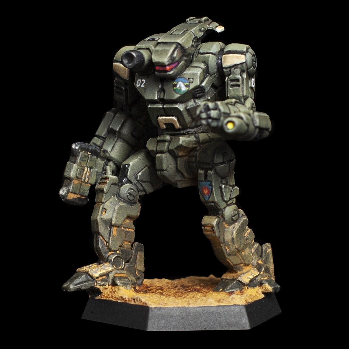 Axman AXM-1N  1st St. Ives Lancers/ St. Ives Armored Cavalry. I hope I didn't make a  mistake in the description of the unit :) I like such a regiment,  several hundred years of the battle trail, thousands of clashes.
#battletech #mechwarrior