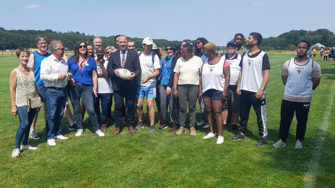 FTravail_CVL's tweet image. [Du stade vers l&apos;emploi]
Visite de Thierry Maubert, délégué de la @Prefet45_Centre, en charge des quartiers prioritaires d&apos;#Orléans: &quot;il est donné l&apos;opportunité aux candidats et recruteurs de se rencontrer sans étiquette...&quot;
#TousMobilisés #AvecPôleEmploi