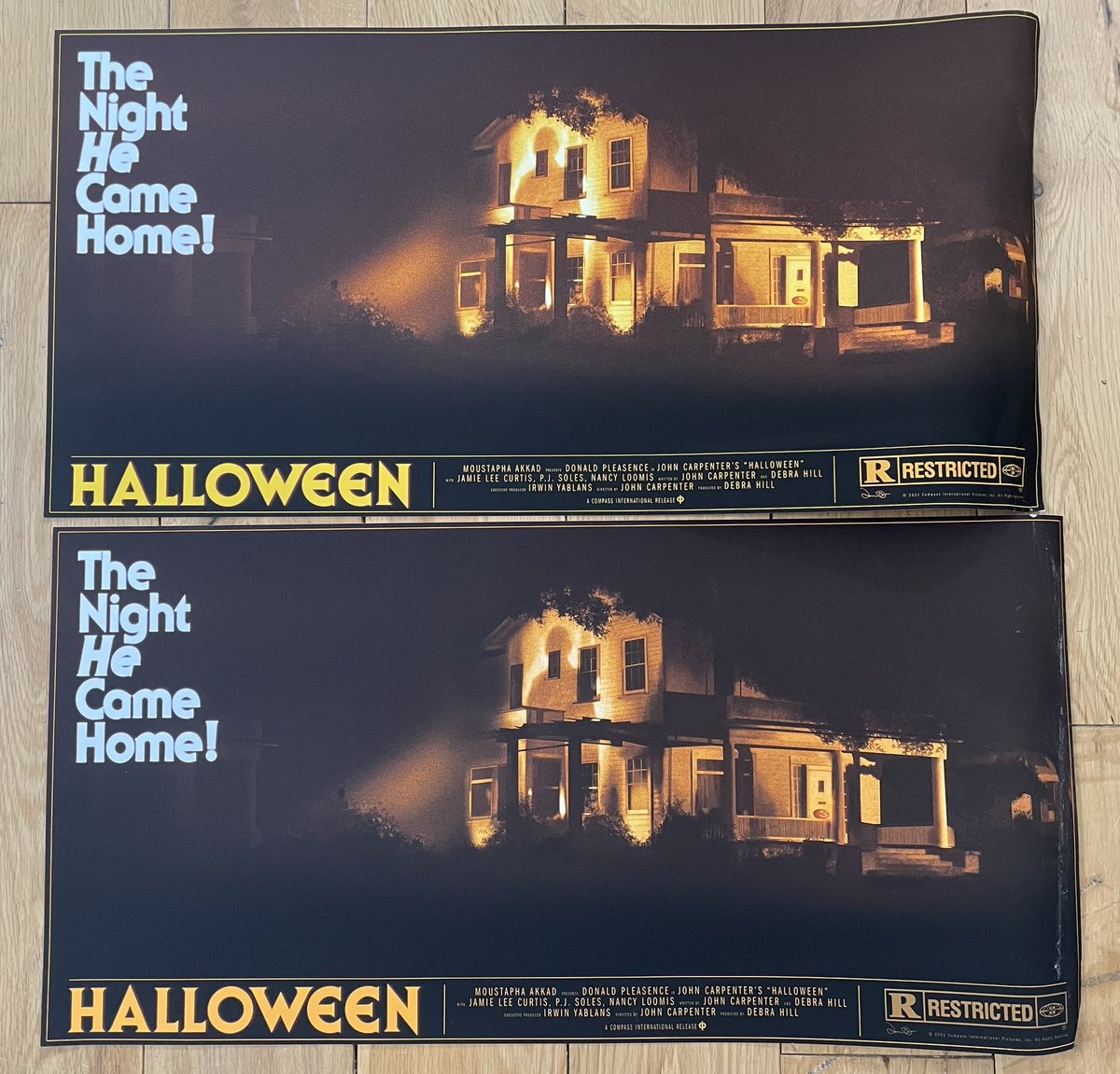 I’ve got two slightly damaged print samples of my officially licensed HALLOWEEN artwork to GIVE AWAY. Simply RT this AND FOLLOW me and I’ll randomly pick two winners on Friday. #HALLOWIN