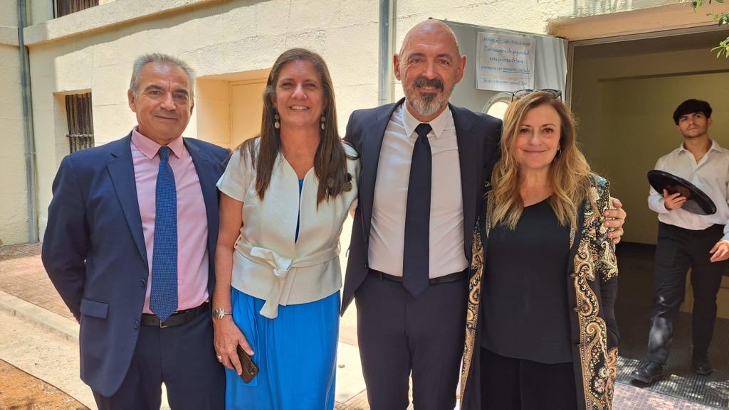 mpgvera's tweet photo. Hoy ha sido un día inolvidable. Acto de Toma de Posesión de nuestro Rector Magnífico Joaquín Goyache  ⁦@unicomplutense⁩ Enhorabuena  Rector y Amigo. Mucha suerte en tu nuevo mandato. https://t.co/1hLuGzDtHo