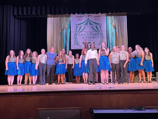 Indiana 4-H (@indiana4h) on Twitter photo This year at 4-H Round-Up, we are welcoming special guests from <a href="/Georgia4H/">Georgia 4-H</a>, the Clovers & Co. performing arts group! Tune in to our Facebook page TONIGHT at 7:00 pm EST to see this group strut their stuff with our own State 4-H Chorus. 🍀🎶 This year at 4-H Round-Up, we are welcoming special guests from <a href="/Georgia4H/">Georgia 4-H</a>, the Clovers & Co. performing arts group! Tune in to our Facebook page TONIGHT at 7:00 pm EST to see this group strut their stuff with our own State 4-H Chorus. 🍀🎶