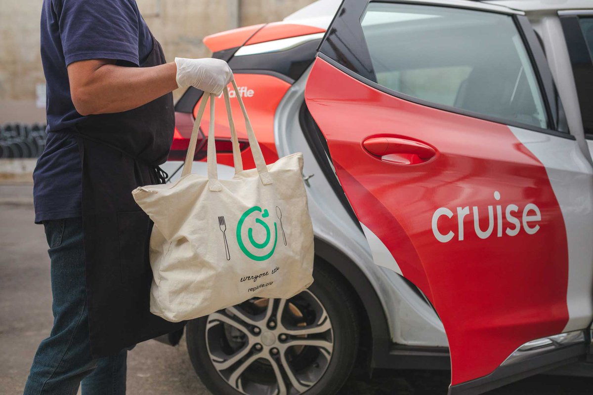 Self-driving car company Cruise has partnered with non-profit Replate to rescue surplus food from restaurants in the San Francisco area and take it to organizations that need it.

More here: hubs.la/Q01V51NZ0 

#automotiveinnovation #sustainableinnovation