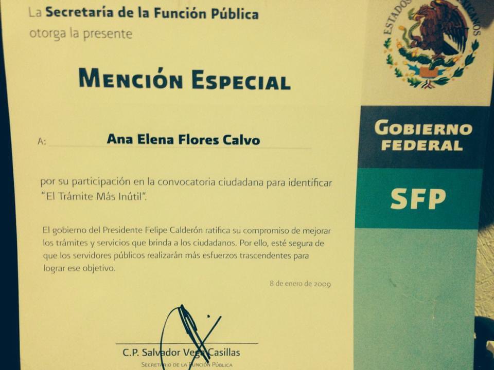 Anelitis's tweet photo. Cómo olvidar cuando había más disposición de las autoridades a escuchar los problemas de los ciudadanos. Hoy ni siquiera el intento se hace. Hace ya 9 años de esto con @FelipeCalderon y debo decir que sí modificaron el proceso aunque poco duró el gusto 😫 https://t.co/v86vxK9LYx