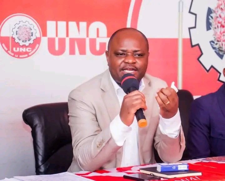 JeanEkila's tweet photo. Pour les élections de décembre 2023

Soutenons, la candidature du SG @BillyKambale1 à la #députation #nationale dans la circonscription électorale de #LUBERO.

NB. Celui qui lutte pour #autrui est meilleur que celui qui lutte pour lui même.

#serein https://t.co/NA73FoKKrd