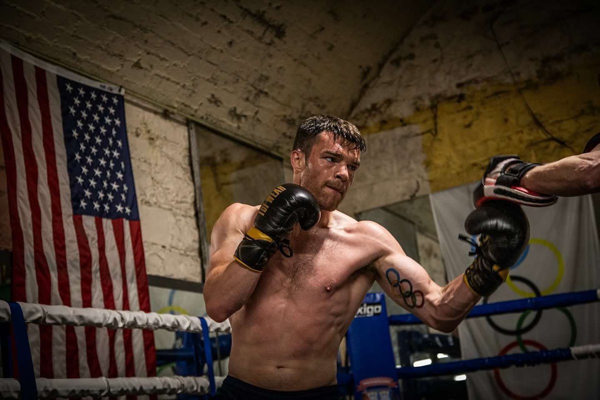 𝐍𝐎 𝐒𝐀𝐃 𝐒𝐓𝐎𝐑𝐈𝐄𝐒

4 days out and finally time to get the next stage of my career started 🥊 

In peak condition and only going to get better and stronger from here 💪 

Saturday night is going to be a huge night for myself and everyone travelling up to belfast, even