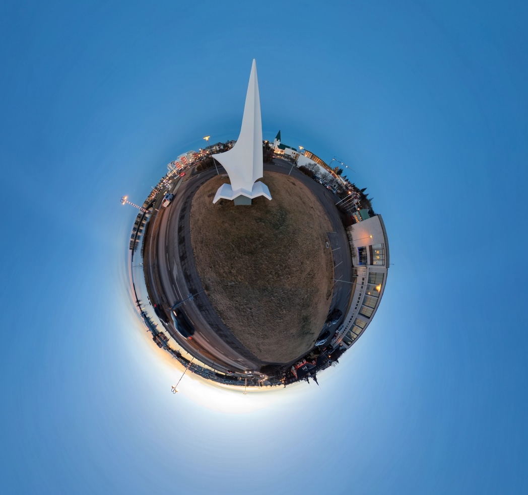 Here's one of my 360 degree photos.

#photography #insta360 #360degrees #tinyplanet
