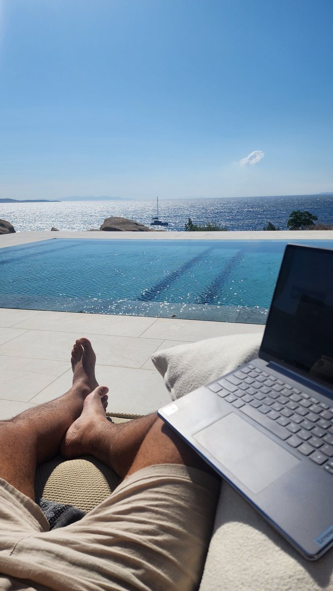 deankuchel's tweet photo. Work is canceled for today.
#digitalnomad #mykonos #finanicalfreedom https://t.co/jnJGonRe5a