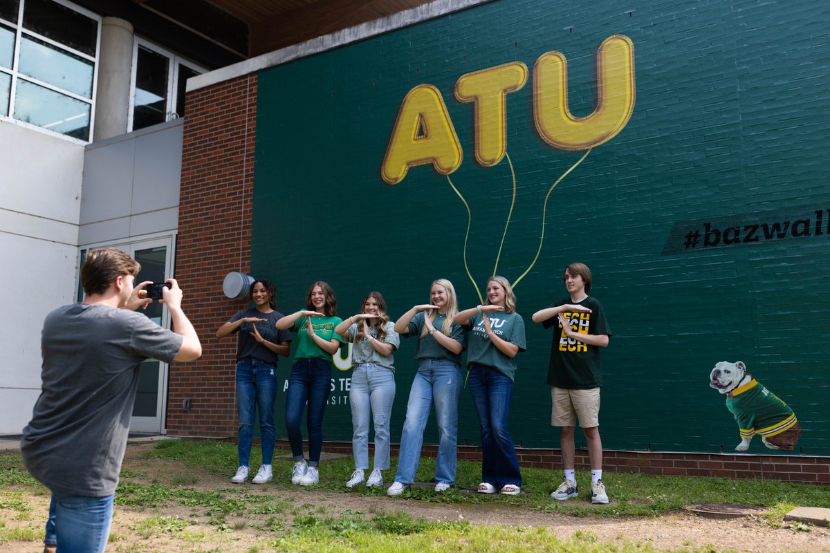 ArkansasTech's tweet photo. Join us for #TechTuesday as we celebrate the vibrant spirit of ATU with the iconic 'T' hand sign. Share your ’T’ pictures with us using the hashtag #Go2ATU. We’ll be reposting them all to the official Arkansas Tech page! 😀 https://t.co/BmRBQosWhh