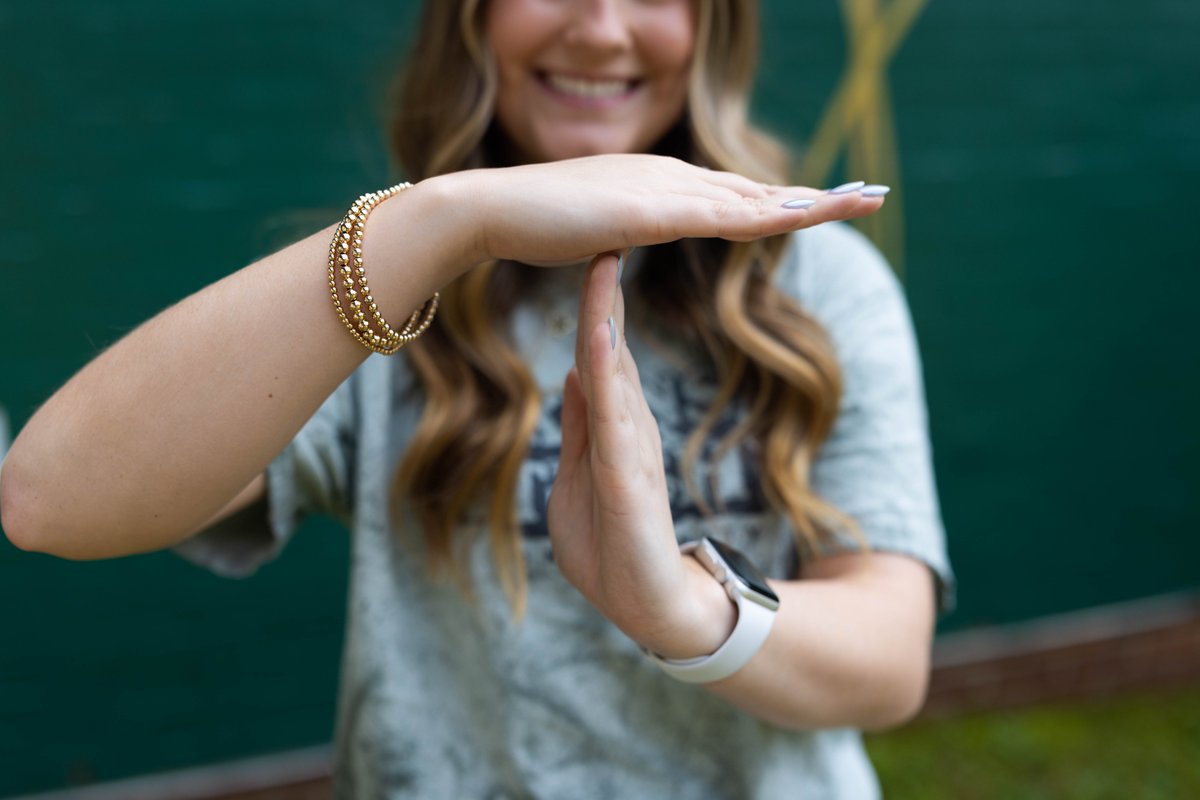 ArkansasTech's tweet photo. Join us for #TechTuesday as we celebrate the vibrant spirit of ATU with the iconic 'T' hand sign. Share your ’T’ pictures with us using the hashtag #Go2ATU. We’ll be reposting them all to the official Arkansas Tech page! 😀 https://t.co/BmRBQosWhh