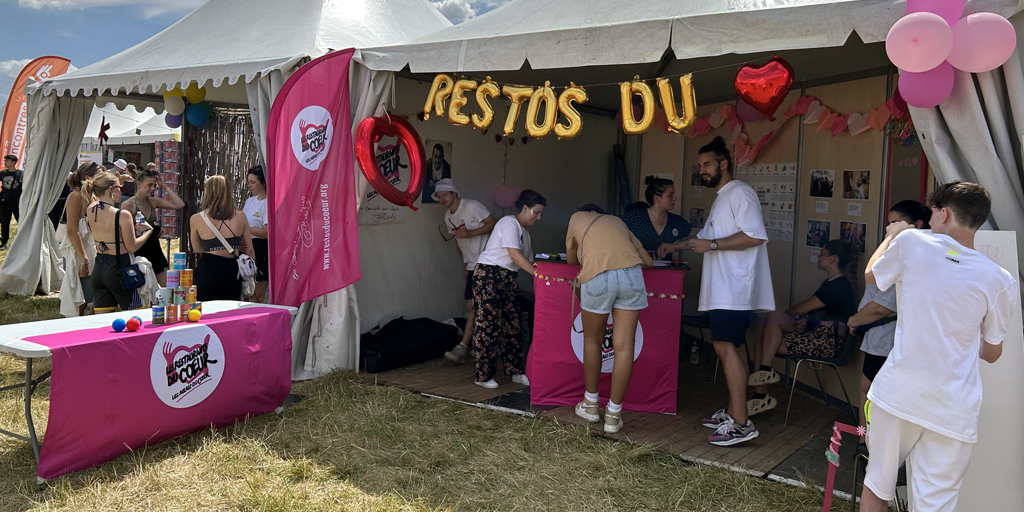 restosducoeur's tweet photo. Le week-end dernier, les Restos du Cœur étaient à @Solidays ... 🥳💗 Merci à toutes les personnes qui sont venues nous voir au stand et au festival de nous avoir accueillis cette année !

#OnCompteSurVous #Solidays #Festival #Solidarité #Bénévolat #Engagement https://t.co/dzheVxs2J2