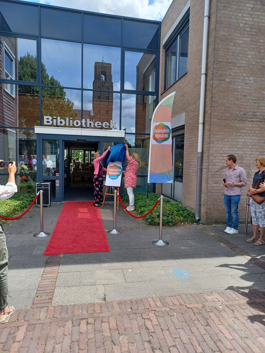 Zojuist aanwezig geweest bij de opening van het adviesplein in Kerkdriel, ontzettend mooi om te zien hoe dit samenspel van partners in <a href="/Gem_Maasdriel/">Gemeente Maasdriel</a> heeft uitgepakt! Aldaar werd ik aangesproken door een onbekende dame  die zei ik heb op jou gestemd!  Mooie middag <a href="/D66Maasdriel/">D66 Maasdriel</a>