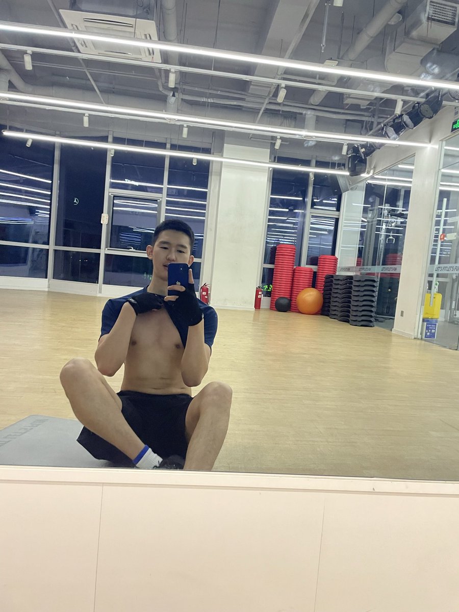 like10bear's tweet photo. 至少发个照片是自由的，没有熊的日子好孤单 https://t.co/mQuMHb9Rxa
