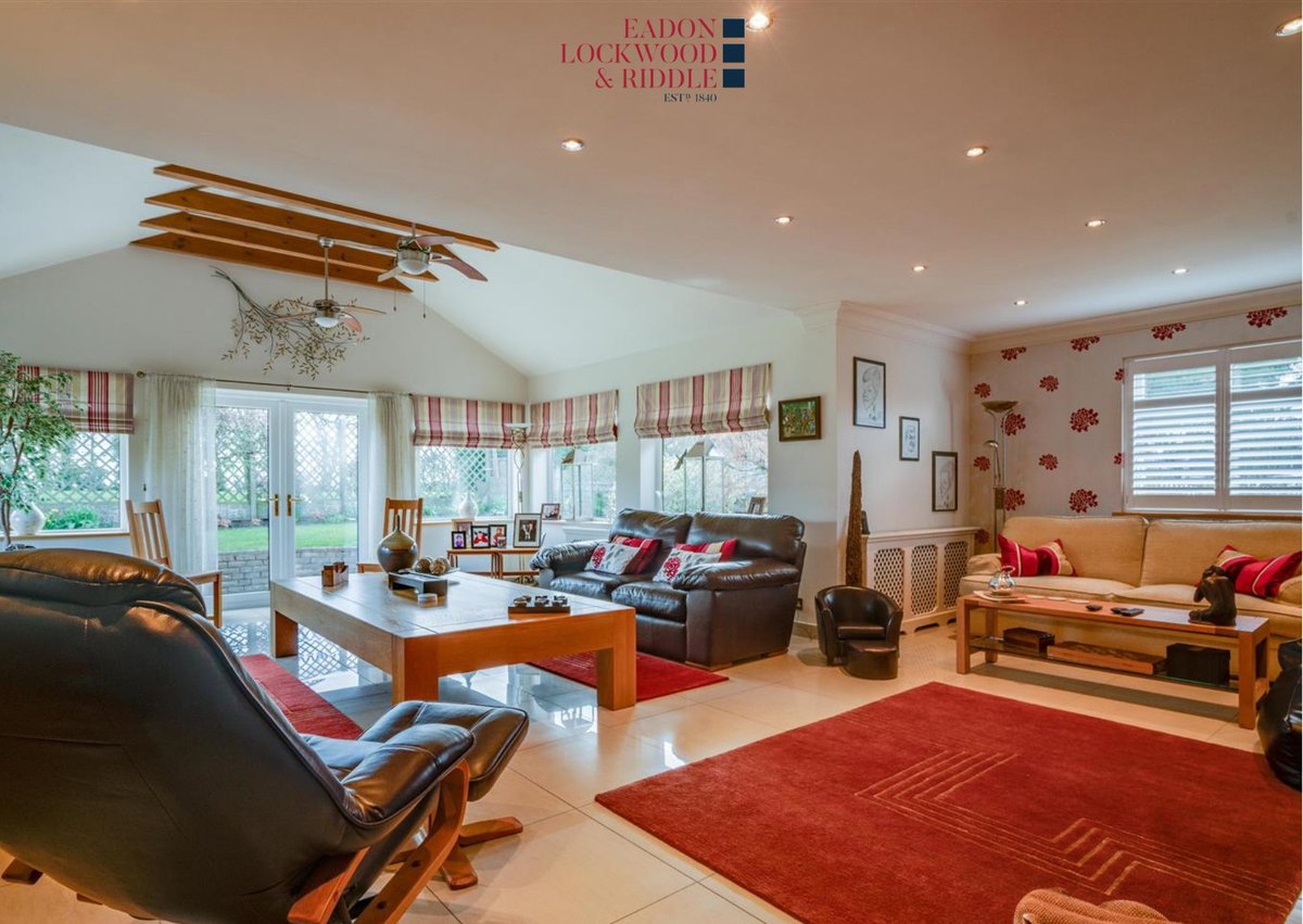 ELRltd's tweet photo. 📍 Copper Beech Crescent, Hooton Levitt
💷 £670,000 - £700,000

Seeing really is believing! This is a quite magnificent, large 4 bedroom 3 bathroom, detached bungalow which is situated in the semi rural village of Hooton Levitt.

☎️ 01709 917676

#ELR #ELRSales #rotherham https://t.co/jaAPYSMxrK