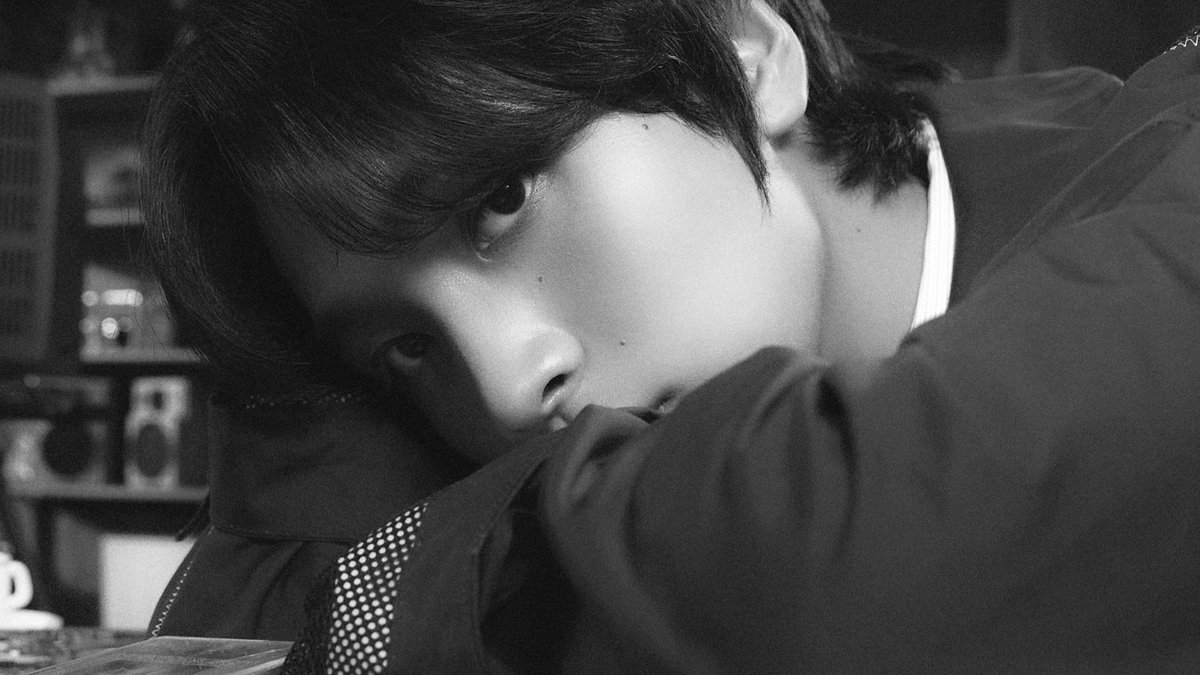 b&amp;w details <3