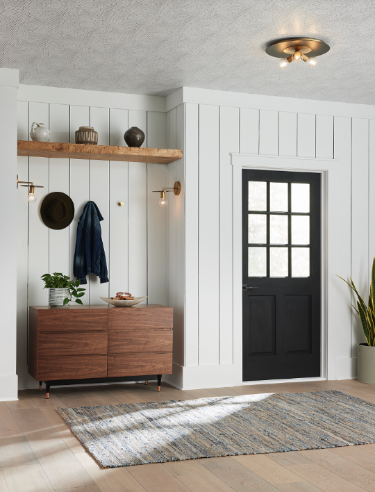 ProgressLtg's tweet photo. Add a luxe feel to an entryway with soft gold lighting fixtures.✨Our brand-new Trimble collection lends mid-century modern flair to the room's subtle organic style. Explore more Trimble lighting at the link below. 
https://t.co/eTn8HRwELi
#progresslighting https://t.co/2dg5mARQ1j