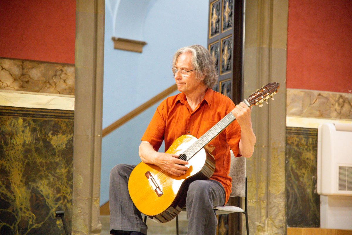 🔴 Ricard Torrents, l’home que va fer possible l’impossible.    

👉 Tota la informació sobre l'acte d'homenatge a Ricard Torrents, celebrat avui al paranimf de la Universitat 

uvic.cat/noticies/ricar…