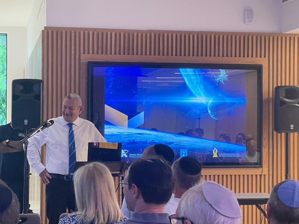 sh_synagogue's tweet image. SHS hosting the Ben Gurion University Foundation @BGU_Intl  a major driver of engineering talent, and welcoming Professor Dan G. Blumberg. 🎉

#benguiron #morethanjustashul