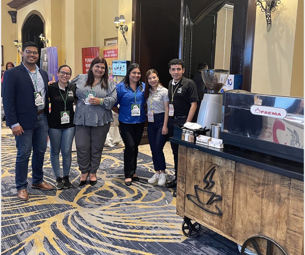 Nuestro equipo participó activamente en el  Congreso Centroamericano de Recursos Humanos 2023 <a href="/CRECERH/">CRECERH</a> explorando. Continuamos fortaleciendo nuestra capacidad para atraer y retener el mejor talento. #espressoamericano #honduras